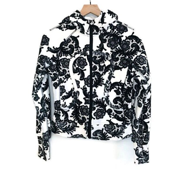 lululemon athletica Tops - Lululemon Scuba Hoodie Stretch Laceoflage Polar Cream Black Paisley Print size 6